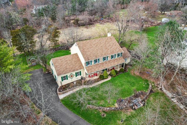 1324 SHADOW CREEK LN, Warrington, PA 18976