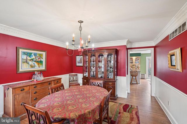 1324 SHADOW CREEK LN, Warrington, PA 18976