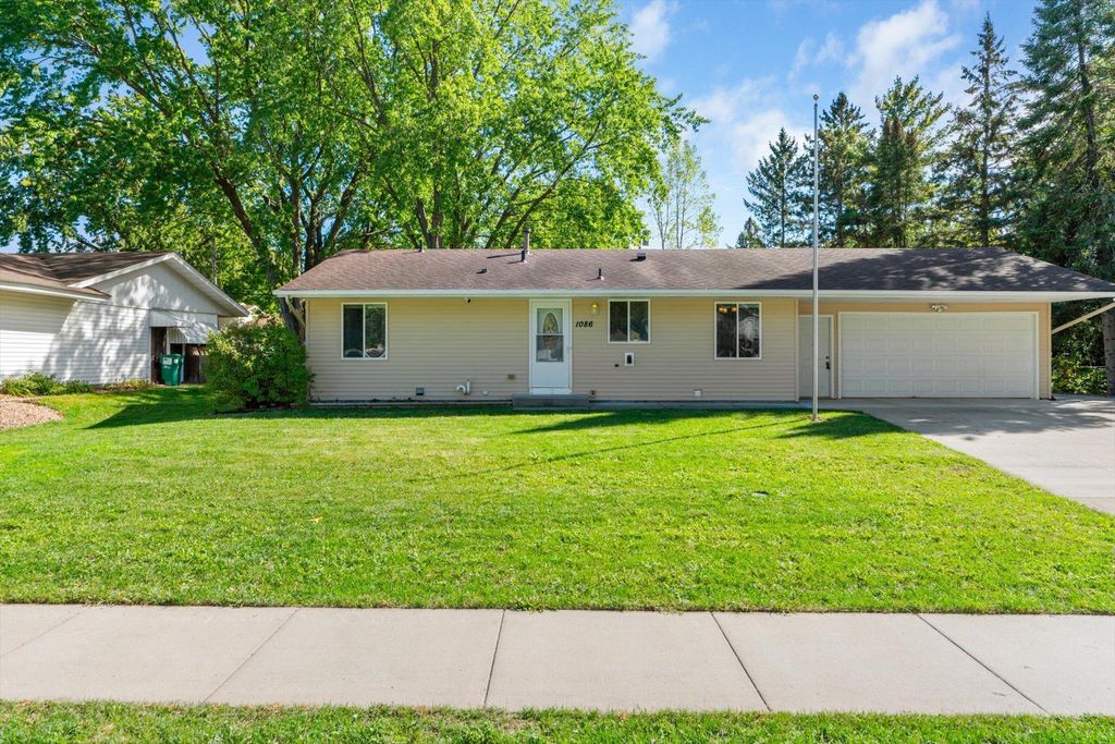 1086 Lowell Drive, Apple Valley, MN 55124 — exterior