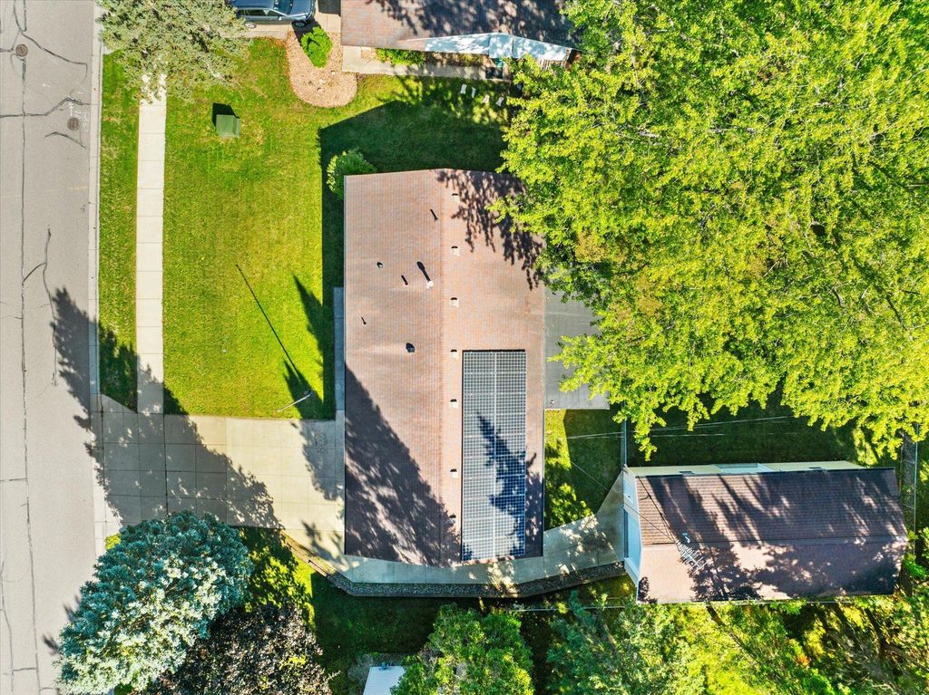 1086 Lowell Drive, Apple Valley, MN 55124 — photo 4