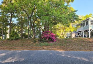 101 SW 1st Street, Oak Island, NC 28465