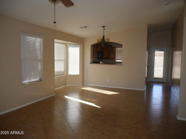 4524 S 25th Drive, Phoenix, AZ 85041
