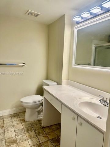 1450 SE 3rd Ave 202, Dania Beach, FL 33004