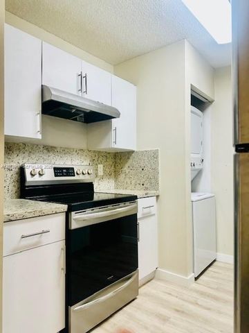 1450 SE 3rd Ave 202, Dania Beach, FL 33004