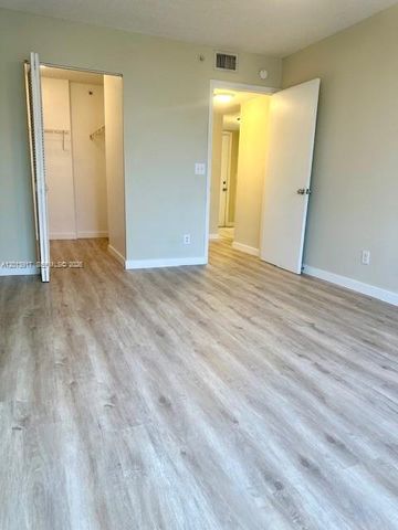 1450 SE 3rd Ave 202, Dania Beach, FL 33004