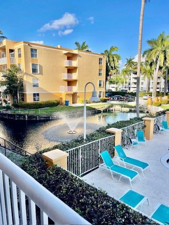 1450 SE 3rd Ave 202, Dania Beach, FL 33004