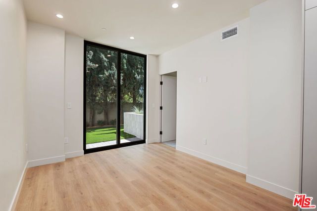 428 Arnaz Drive, Los Angeles, CA 90048