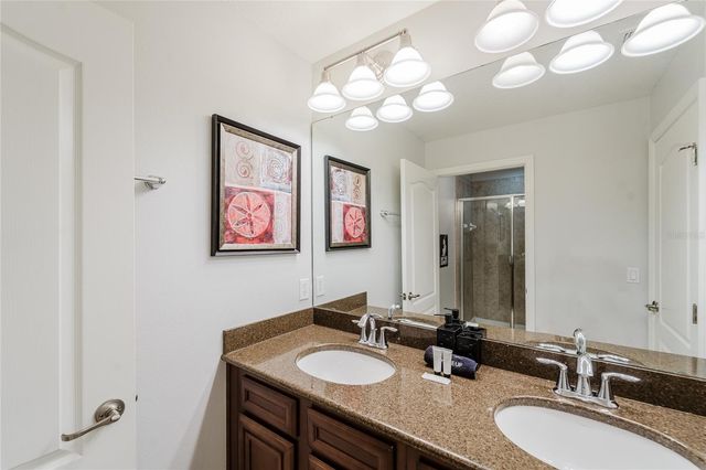 8961 MAJESTY PALM ROAD, Kissimmee, FL 34747