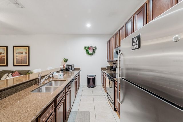 8961 MAJESTY PALM ROAD, Kissimmee, FL 34747