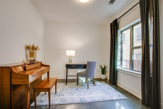 5718 McCommas Boulevard 104, Dallas, TX 75206