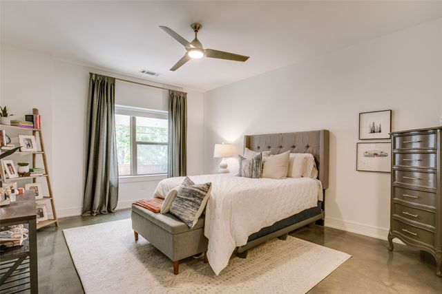 5718 McCommas Boulevard 104, Dallas, TX 75206