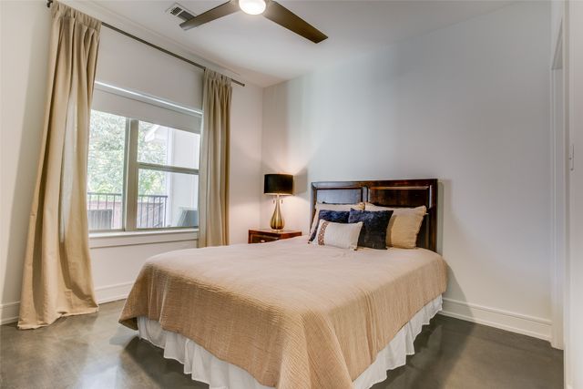 5718 McCommas Boulevard 104, Dallas, TX 75206