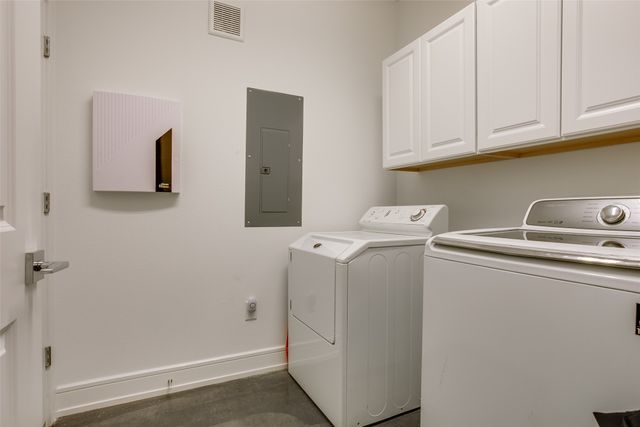 5718 McCommas Boulevard 104, Dallas, TX 75206