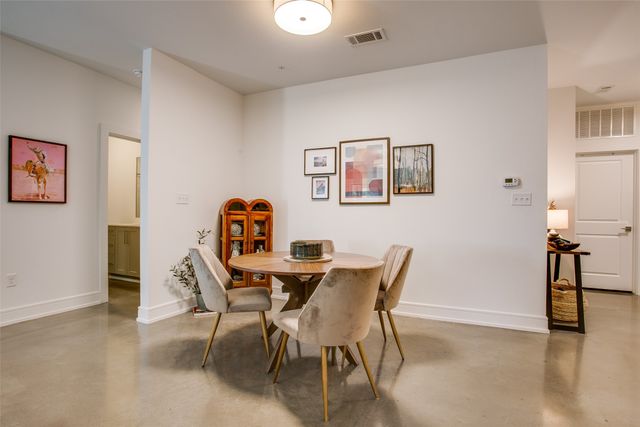 5718 McCommas Boulevard 104, Dallas, TX 75206