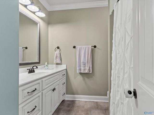 22945 Oakdale Ridge Lane, Athens, AL 35613