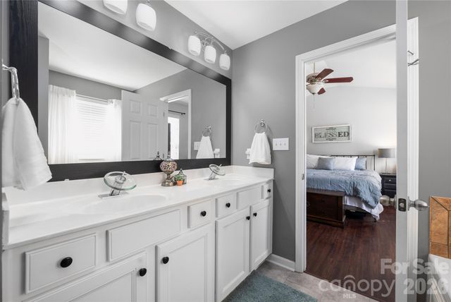 17909 Caldwell Track Drive, Cornelius, NC 28031