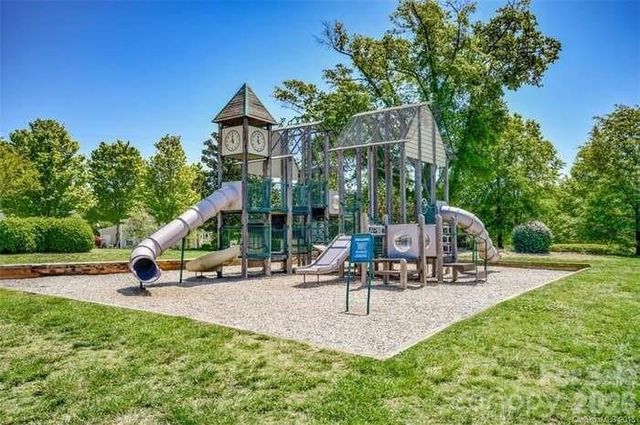 17909 Caldwell Track Drive, Cornelius, NC 28031