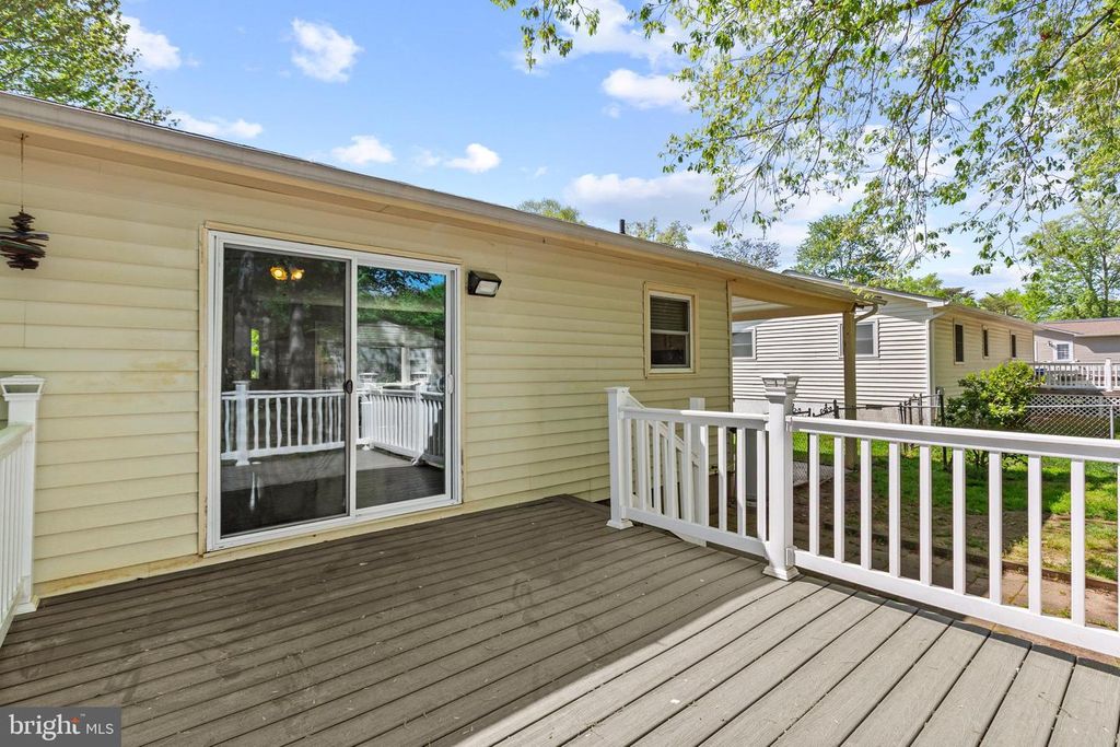 Image 12 of property listing at 25960 HILLS DR, Mechanicsville, MD 20659