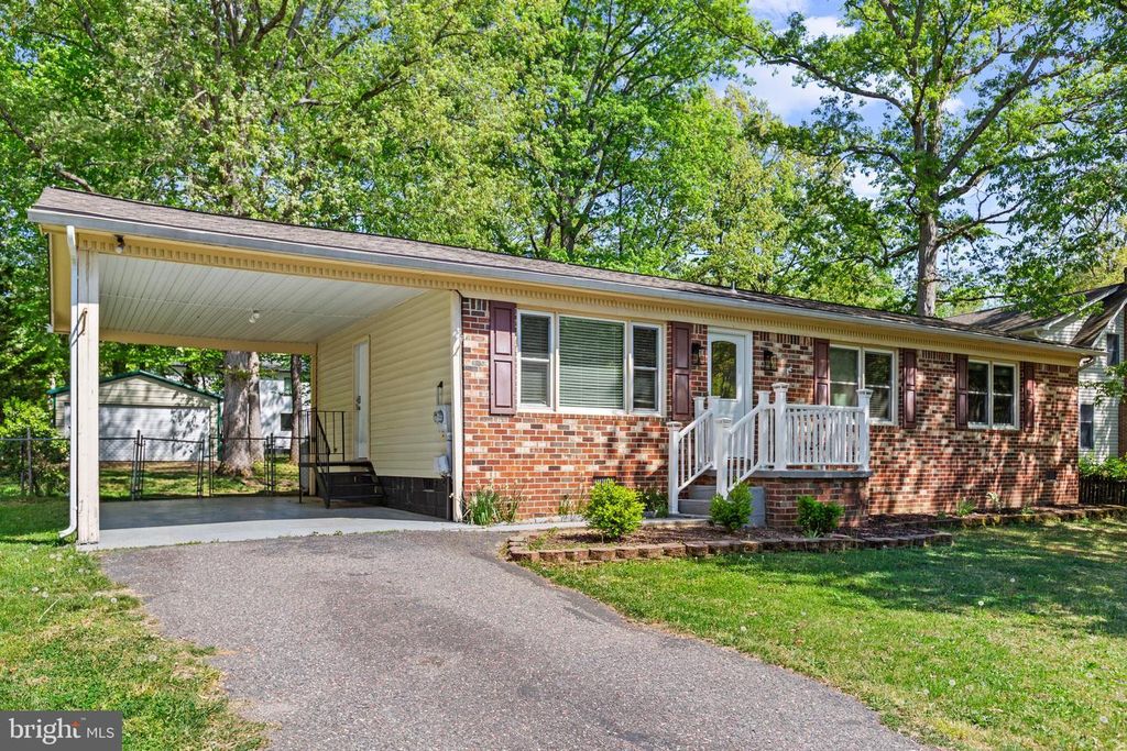 Image 2 of property listing at 25960 HILLS DR, Mechanicsville, MD 20659