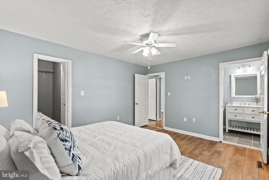 Image 20 of property listing at 25960 HILLS DR, Mechanicsville, MD 20659