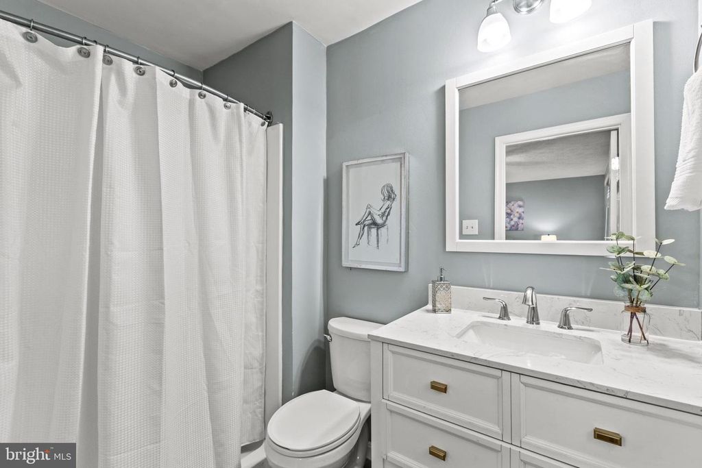 Image 21 of property listing at 25960 HILLS DR, Mechanicsville, MD 20659