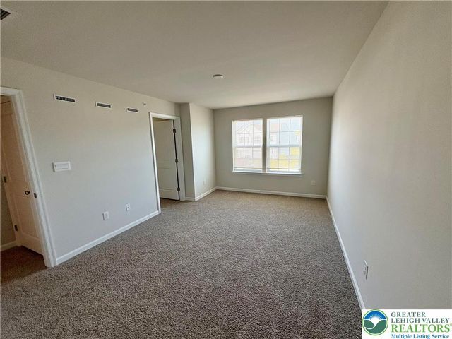 1203 Susan Circle, Upper Macungie Twp, PA 18031