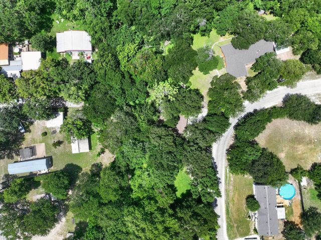 427 Whippoorwill Drive, Granbury, TX 76049