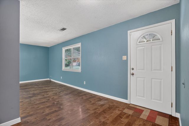 427 Whippoorwill Drive, Granbury, TX 76049