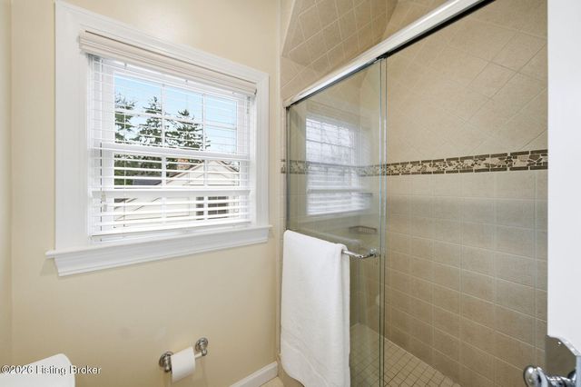 2358 Carlton Terrace, Louisville, KY 40205