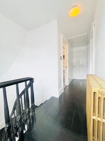 278 Palmer St, New Bedford, MA 02740