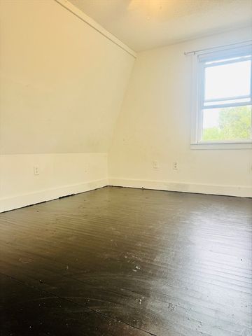 278 Palmer St, New Bedford, MA 02740