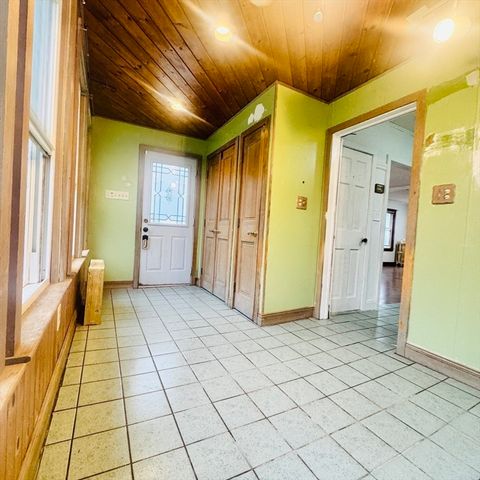 278 Palmer St, New Bedford, MA 02740
