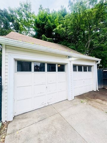 278 Palmer St, New Bedford, MA 02740