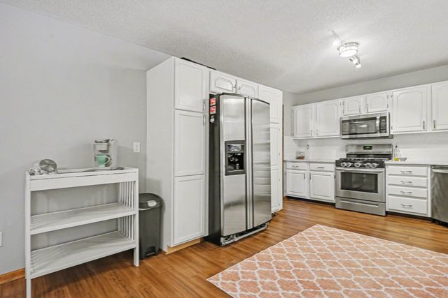 17247 N Fruitport Road, Spring Lake Twp, MI 49456