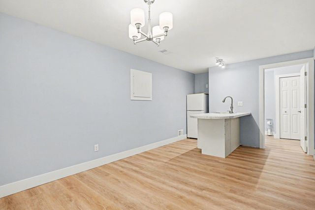 17247 N Fruitport Road, Spring Lake Twp, MI 49456