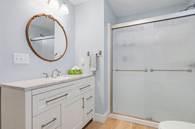 17247 N Fruitport Road, Spring Lake Twp, MI 49456