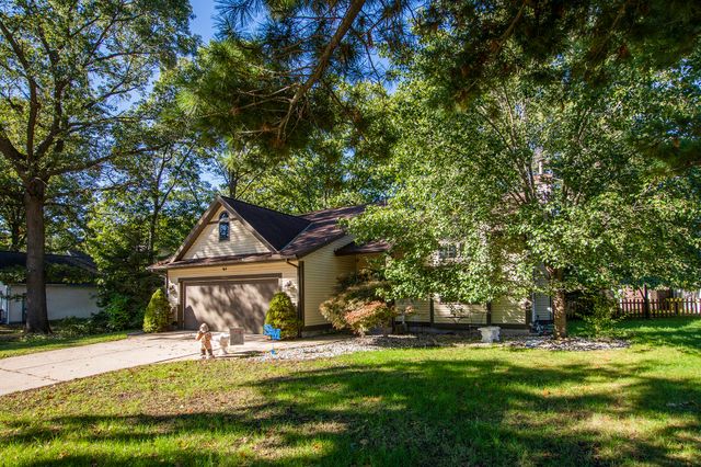 17247 N Fruitport Road, Spring Lake Twp, MI 49456