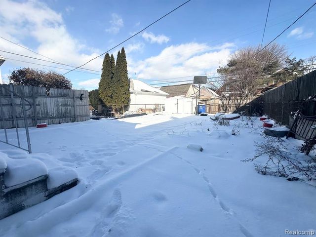 11730 Sobieski Street, Hamtramck, MI 48212