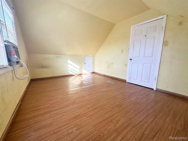 11730 Sobieski Street, Hamtramck, MI 48212