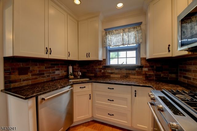 64 Hopper Ave, Pequannock Twp., NJ 07444