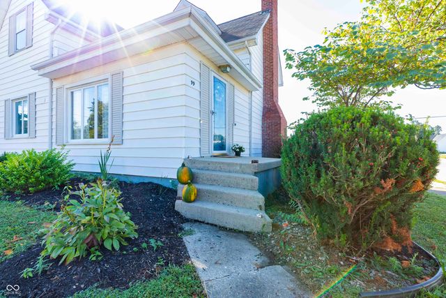 25 W 9th Street, Lapel, IN 46051