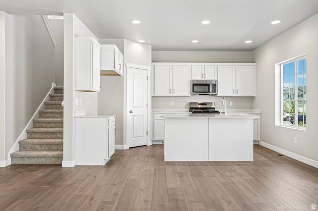 8853 S SMOKY HOLLOW RD, West Jordan, UT 84081