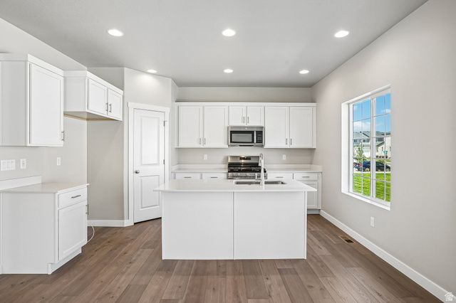 8853 S SMOKY HOLLOW RD, West Jordan, UT 84081
