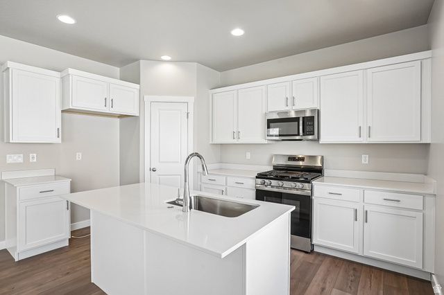 8853 S SMOKY HOLLOW RD, West Jordan, UT 84081