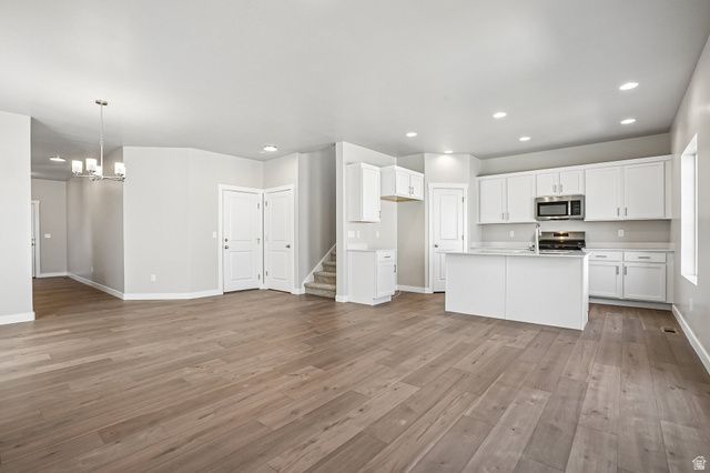 8853 S SMOKY HOLLOW RD, West Jordan, UT 84081