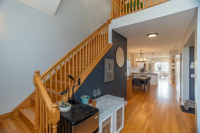 5707 N Rockwell Street, Chicago, IL 60659