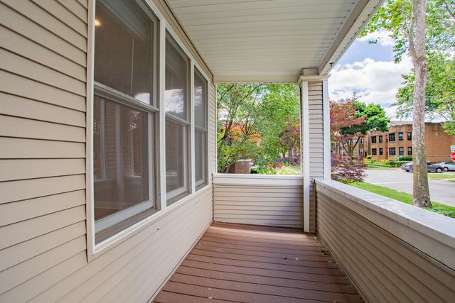 5707 N Rockwell Street, Chicago, IL 60659