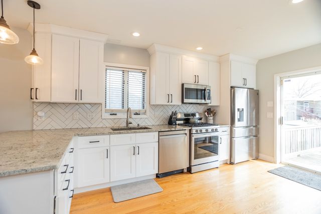5707 N Rockwell Street, Chicago, IL 60659
