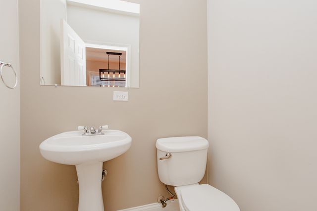 5707 N Rockwell Street, Chicago, IL 60659