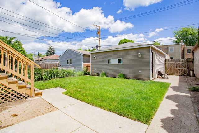 5707 N Rockwell Street, Chicago, IL 60659